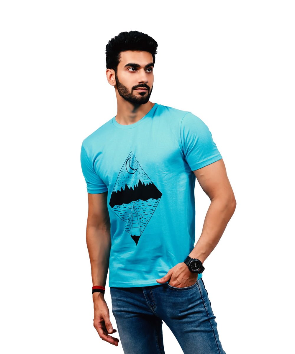 blue-round-neck-t-shirt-with-print-in-front-abstract-shape-with-black